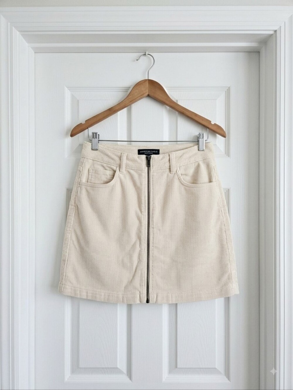 American Eagle Cream Corduroy Zip-Front Mini Skirt | Size 8 Regular